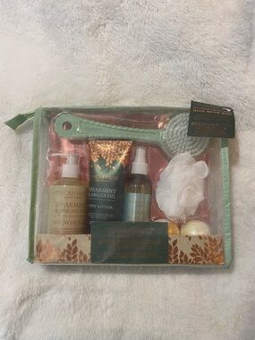 🆕 Tuscan Hills Spearmint & Argan Oil 8 Piece Bath & Body Gift Set ✨